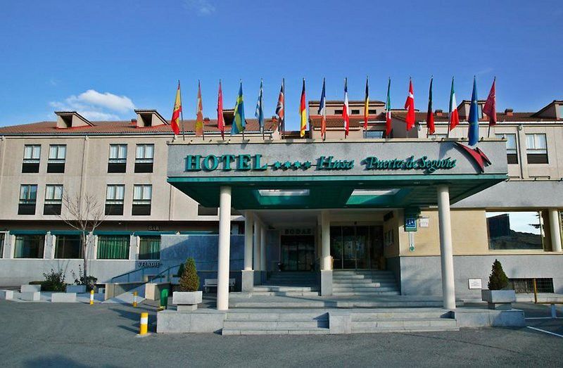 Hotel Puerta De Segovia à La Lastrilla Extérieur photo